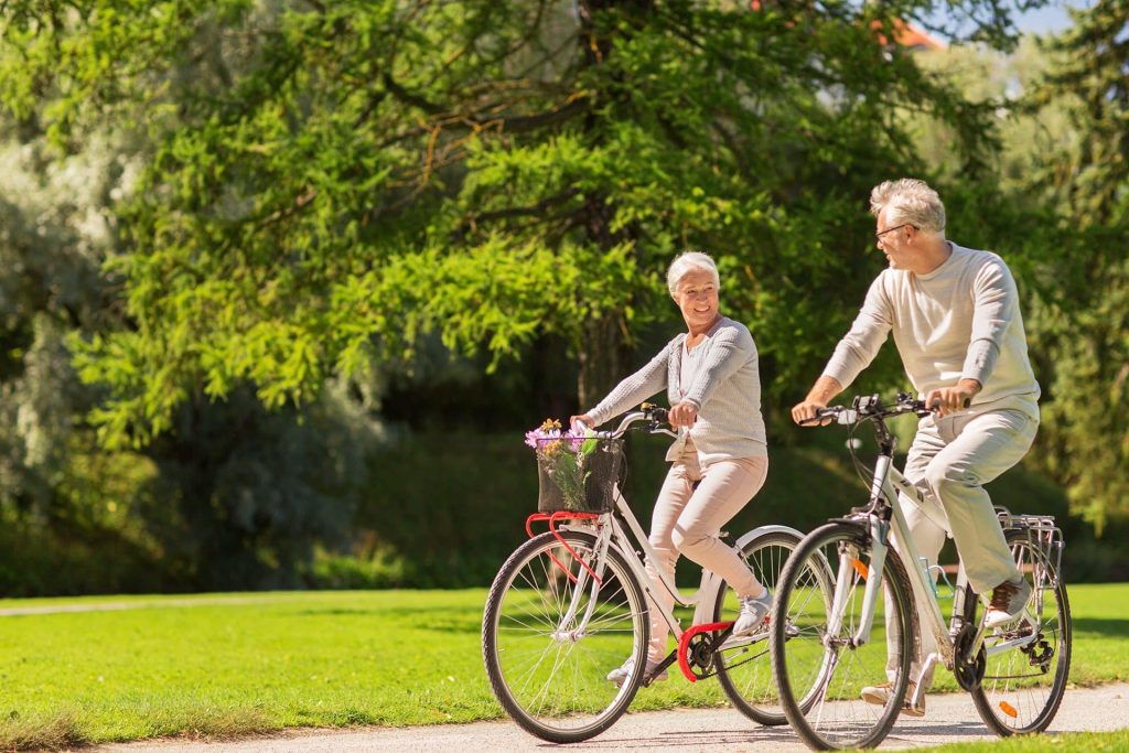 Seniors talking with an insurance agent
